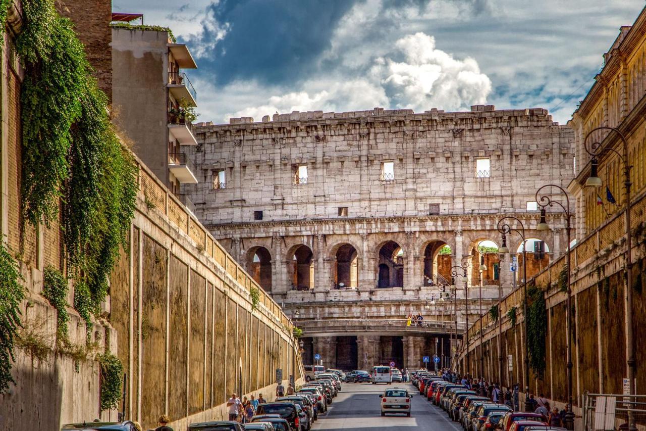 Lägenhet Empire Loft: In The Shadow Of Colosseo *